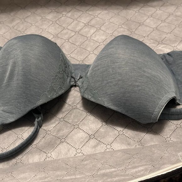 Cacique LANE BRYANT Light Blue Lightly Lined T-Shirt Bra Lace Detail 40DD NWOT - Picture 8 of 12